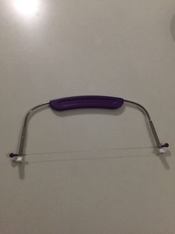 Cake leveler