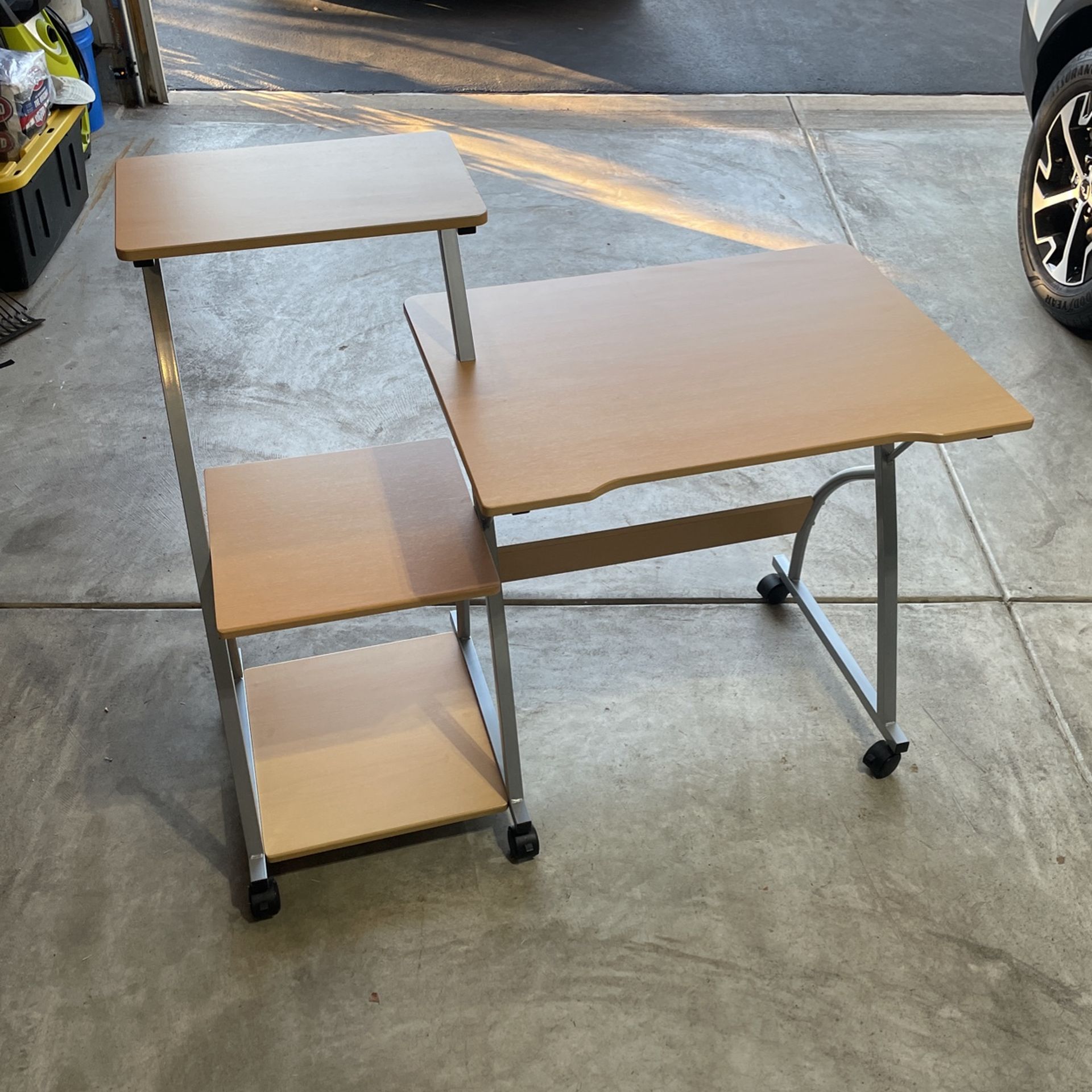 Small Computer Desk