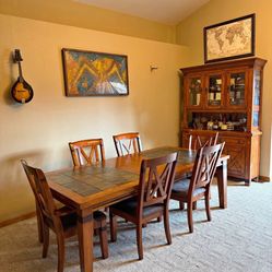 Dining Set With Hutch 