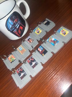 Nes keyshains/llaveros