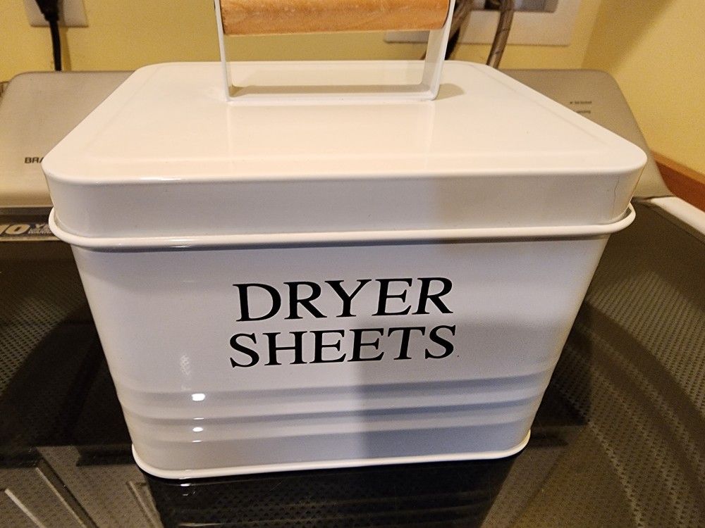 Dryer Sheet Holder