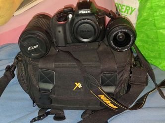 Nikon d3400  with extra lenses case