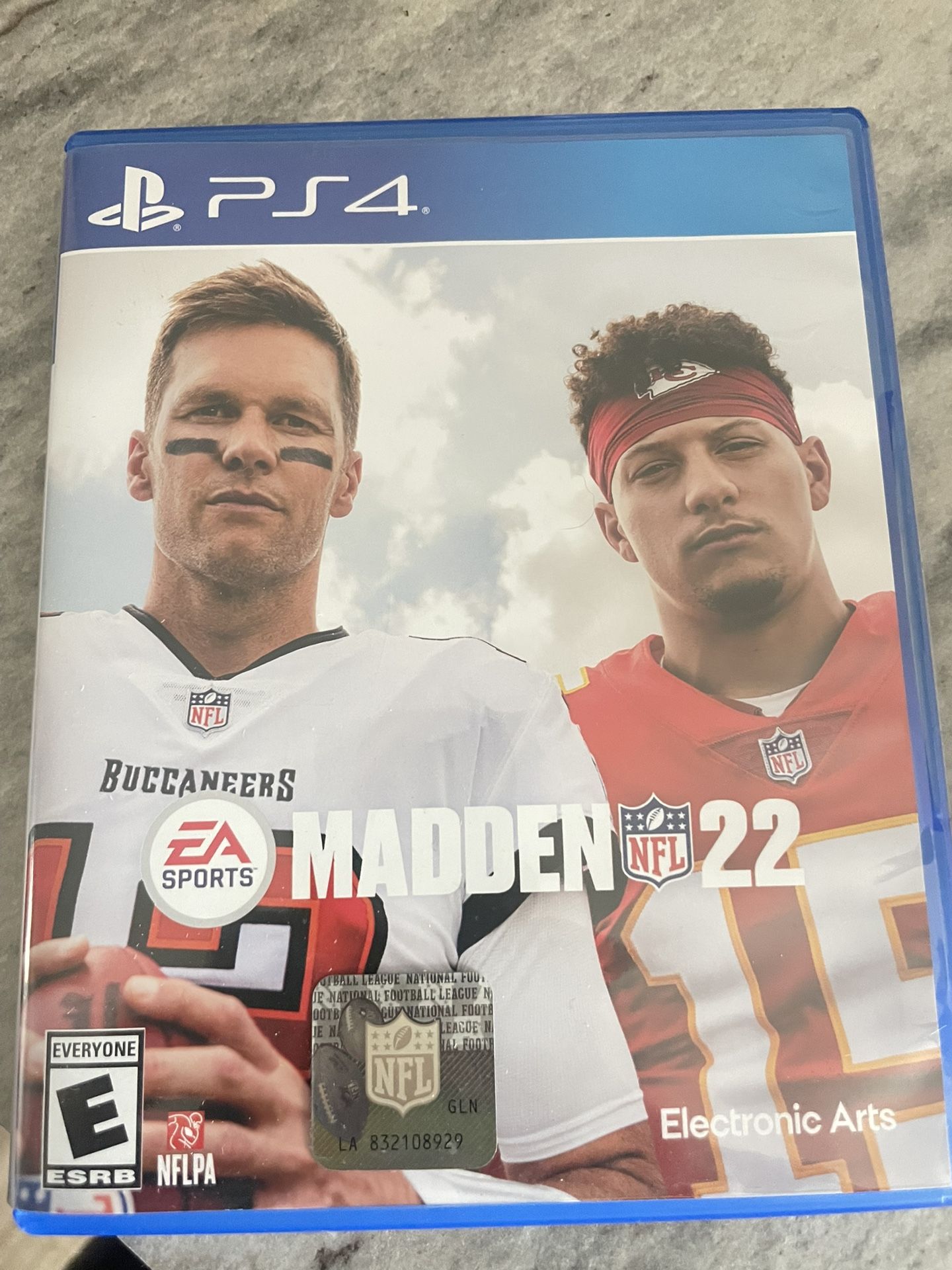 Ps5 & PS4 Game bundle - NCAA football 25, GTA V, Madden nfl 22 Like New
