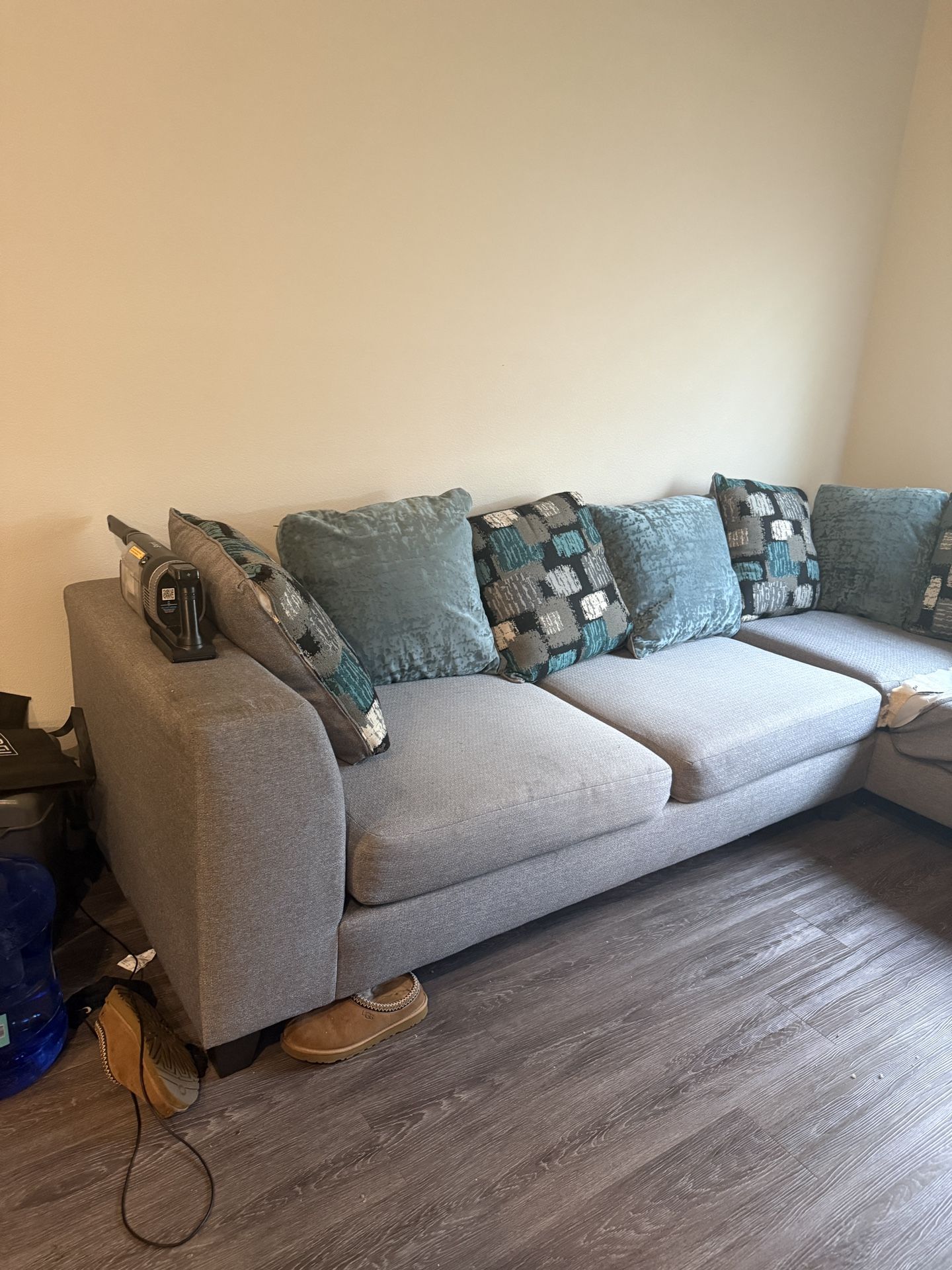 Comfy Couch (cover replacement needed)