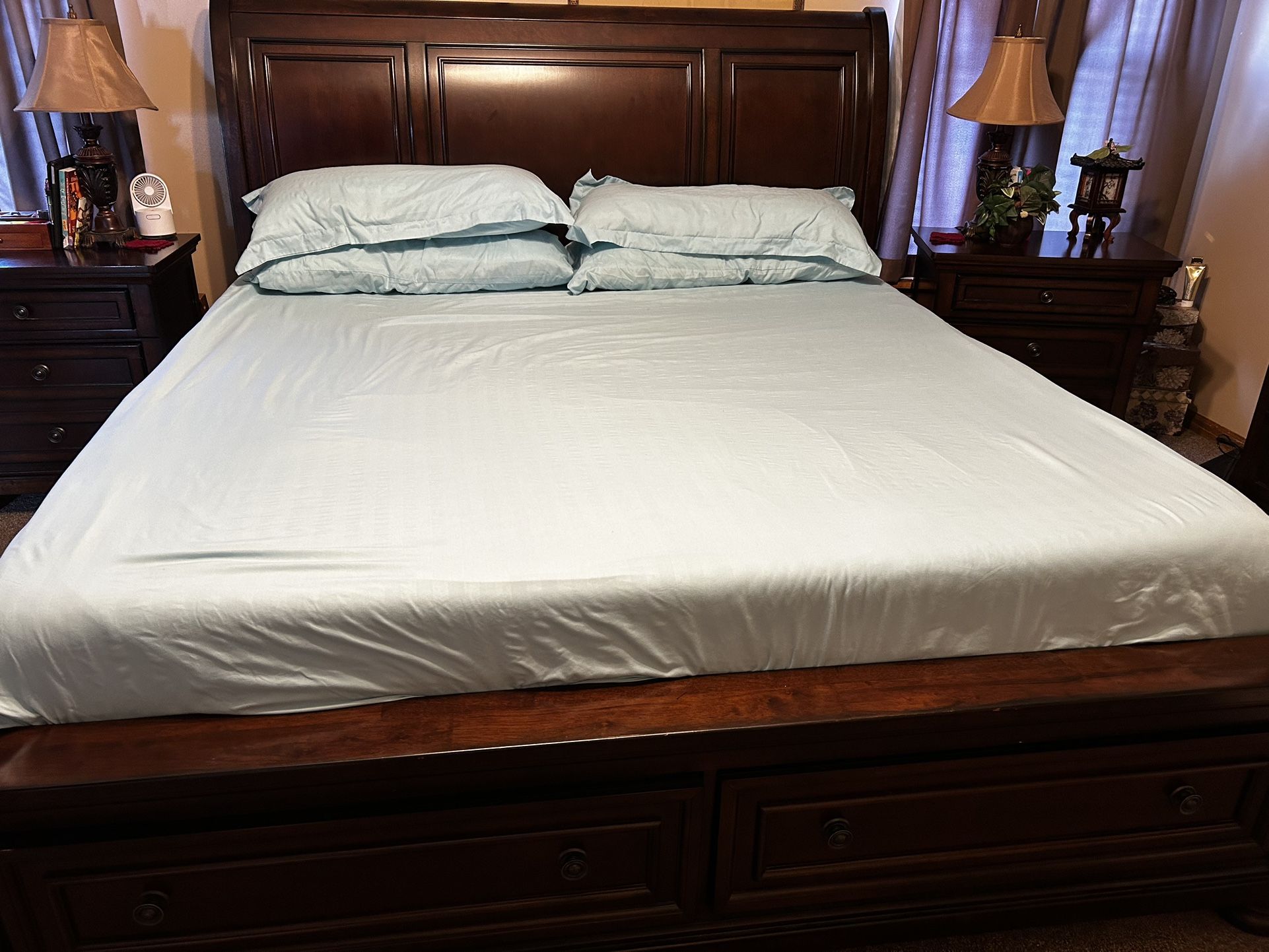 Bedroom Set (6 pieces)