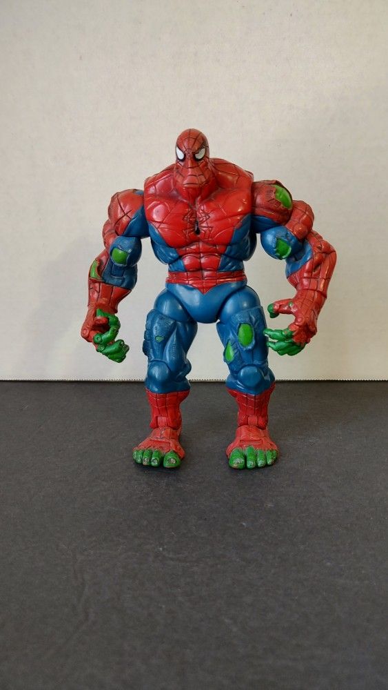 SPIDER HULK ACTION FIGURE