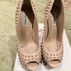 Blush Spiked Steve Madden Heels - Woman 9.0