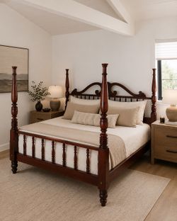 Vintage Drexel Heritage 4 Poster Queen Bed Frame