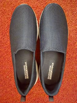 Sketchers slip on shoes
