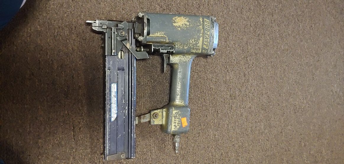 Duo fast heavy duty stapler 120 psi