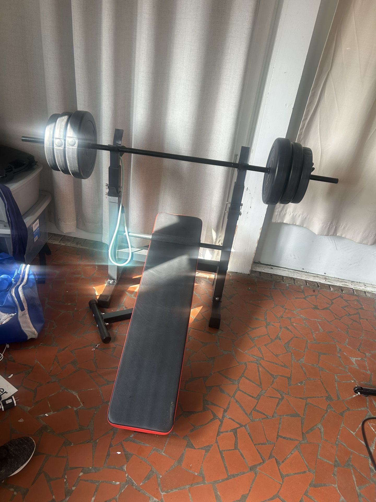 100 Lb Weight Set Decline Bench Setting. Only 