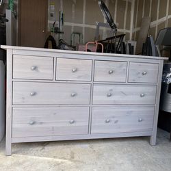 IKEA HEMNES 8 Drawer Dresser