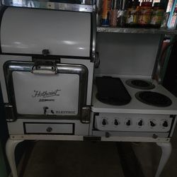 HOTPOINT, Electric Stove, Dating from the 1920s, Great Condition for its Age, Asking $220 or Best Offer. More Details Below 
