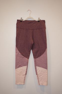Old Navy High-Waisted CozeCore Color-Blocked Leggings Cherry Birch Burgundy