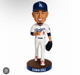 2026 Edwin Díaz bobblehead
