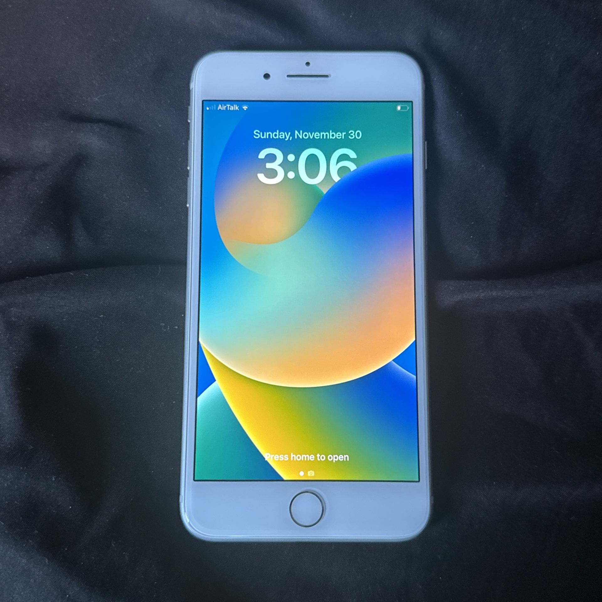 iPhone 8 Plus Brand New Unlocked Free Sim With Service