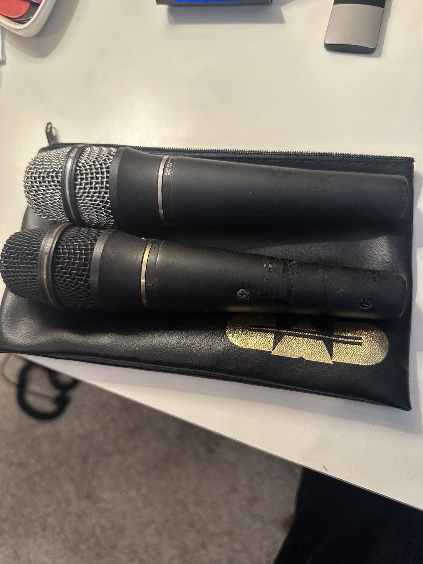 2 Used CAD CAD95 Condenser Microphones