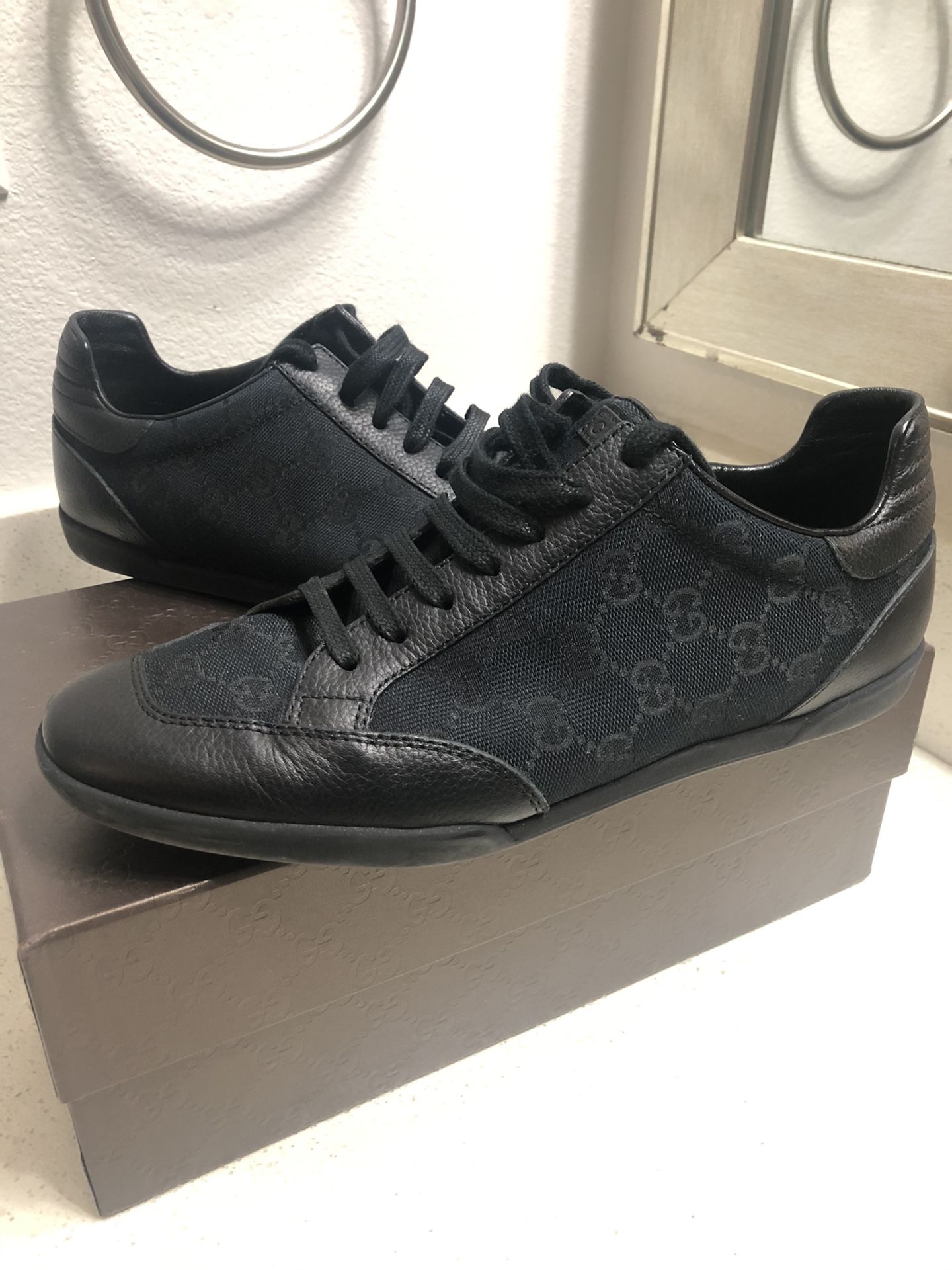 Gucci Women’s Sneakers Size 37.5 / 7 US