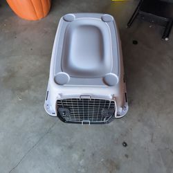 Petmate - Dog crate