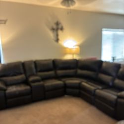 Leather sectional    **NEEDS TO GO ASAP**