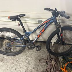GT Aggressor 24” Mountain Bike – Great Kids / Youth Bike