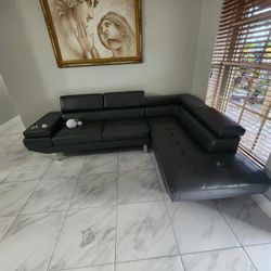 Sectional sofa!!Ask For Price 