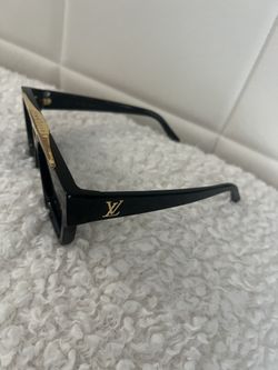 Sunglasses Louis V
