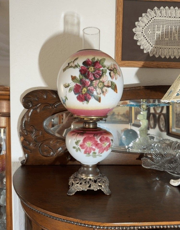 "Gone With The Wind" Style Handpainted Glass Antique Parlor Lamp