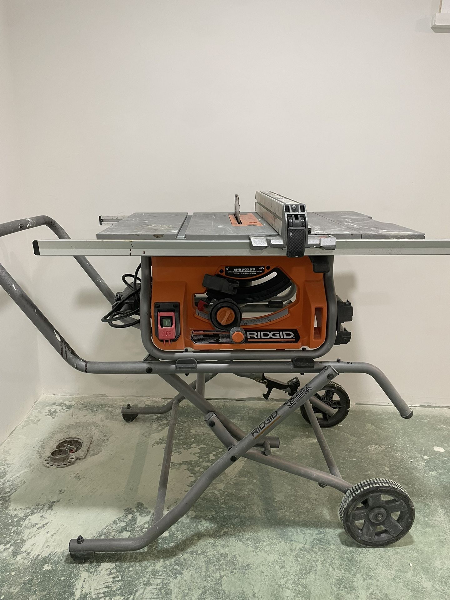 Ridgid Table Saw
