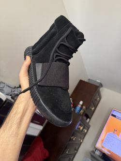 Yeezy 750 Triple Blacks Sz 9 Brand New