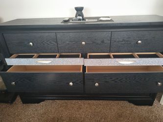 Dresser with nightstands