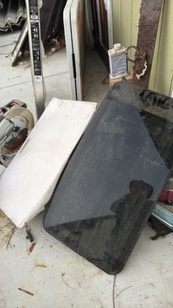 Sunroof glass for jeep grand Cherokee 99 -04