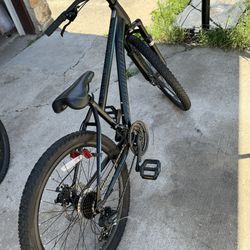 24” & 26” Mountain Bikes – Like New – Garage Kept