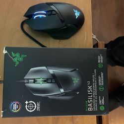 RAZROR Basilisk V2 