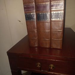 Original Set Of 1st Edition Pub.1970s Encyclopedia Britannica 