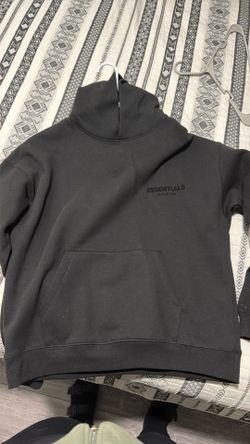 Essential hoodie
