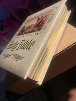 1988 KJV  Family Heirloom/ Red Letter Edition