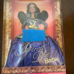 Portrait Blue Barbie 