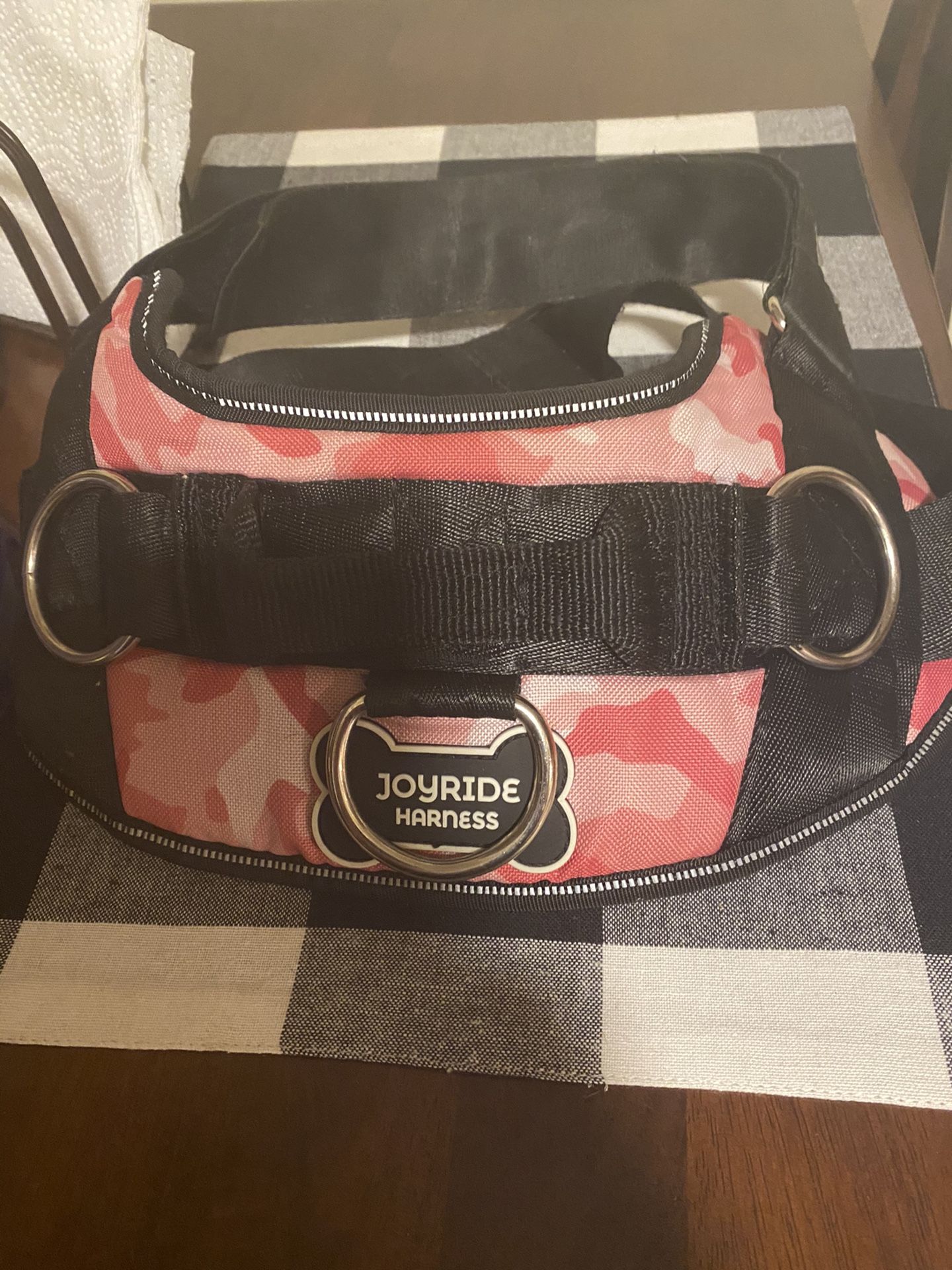 New Joyride No Pull Dog Chest Harness  Camo Pink