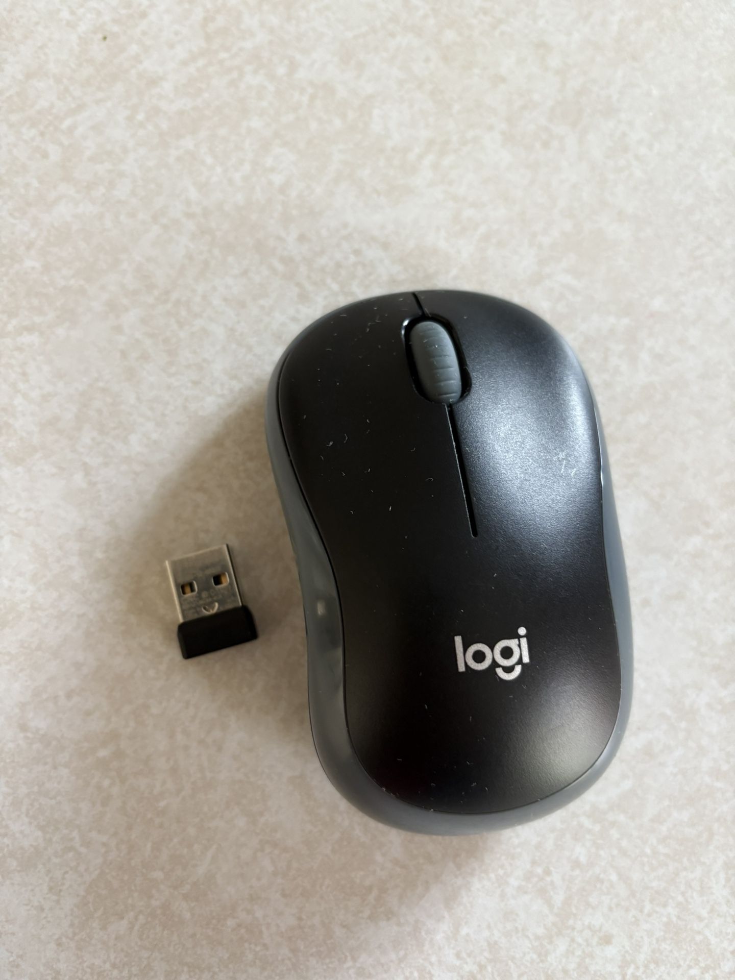 Logitech M185 Wireless Mouse