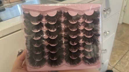 Baddie eyelashes