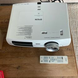 Epson Projector: Home cinema 8700 UB, Receiver And 100” Projector Screen