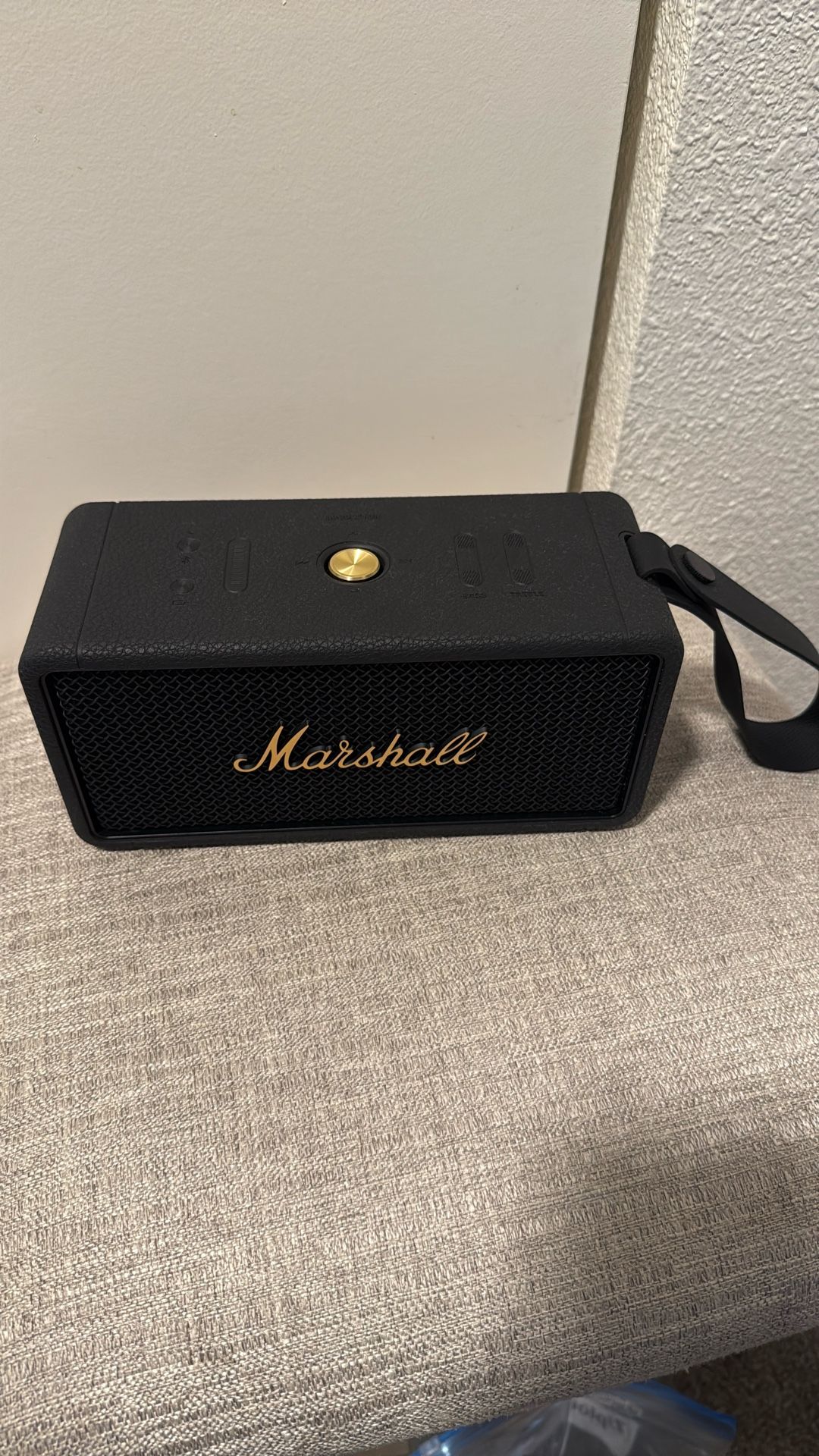 Marshall - Middleton Portable Bluetooth Speaker