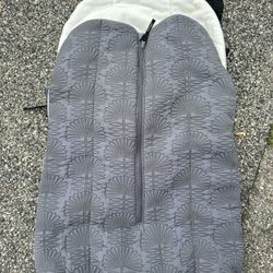 Petunia Pickle Bottom Fleece-Lined Stroller Cover/Car seat/Bunting Bag