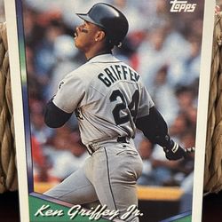 1994 Topps Baseball Trading Cards (1,309)