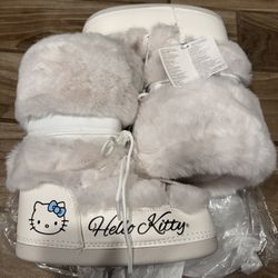 Hello Kitty Faux Fur White Boots - Size 8W