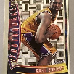 Kobe Bryant 1996-97 Topps Youthquake Chrome  MINT rookie card.