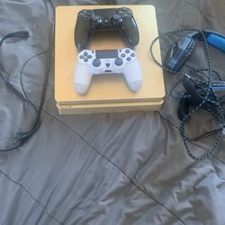 Gold limited edition ps4