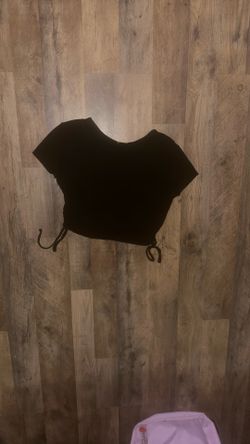 Black Women’s Cropped Shirt