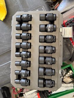 Gearwrench 3/8 in. Drive 6-Point Metric Standard Universal Impact Socket Set (15-Piece)